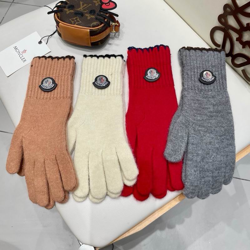 Moncler Gloves 010246
